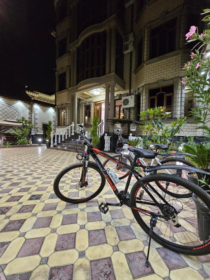 Hotel Sharq Dușanbe Exterior foto