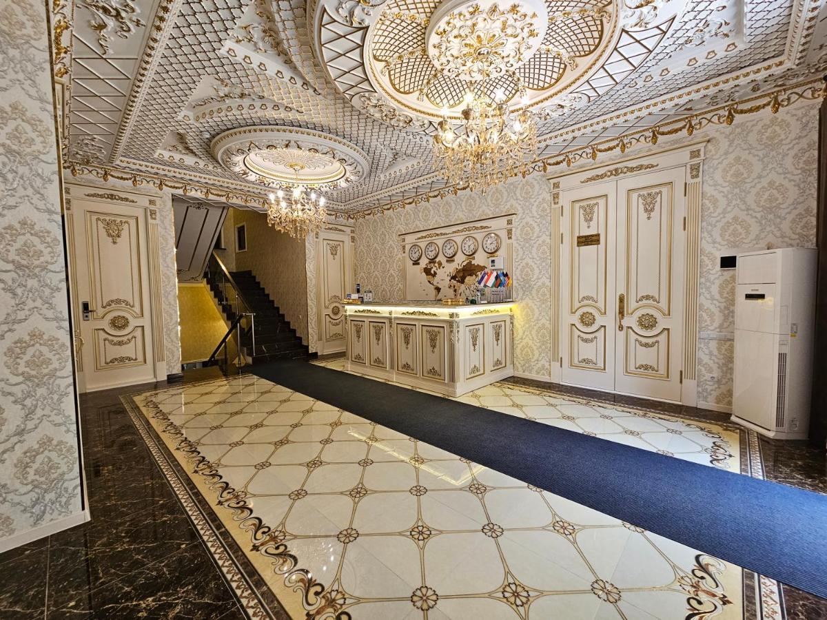 Hotel Sharq Dușanbe Exterior foto