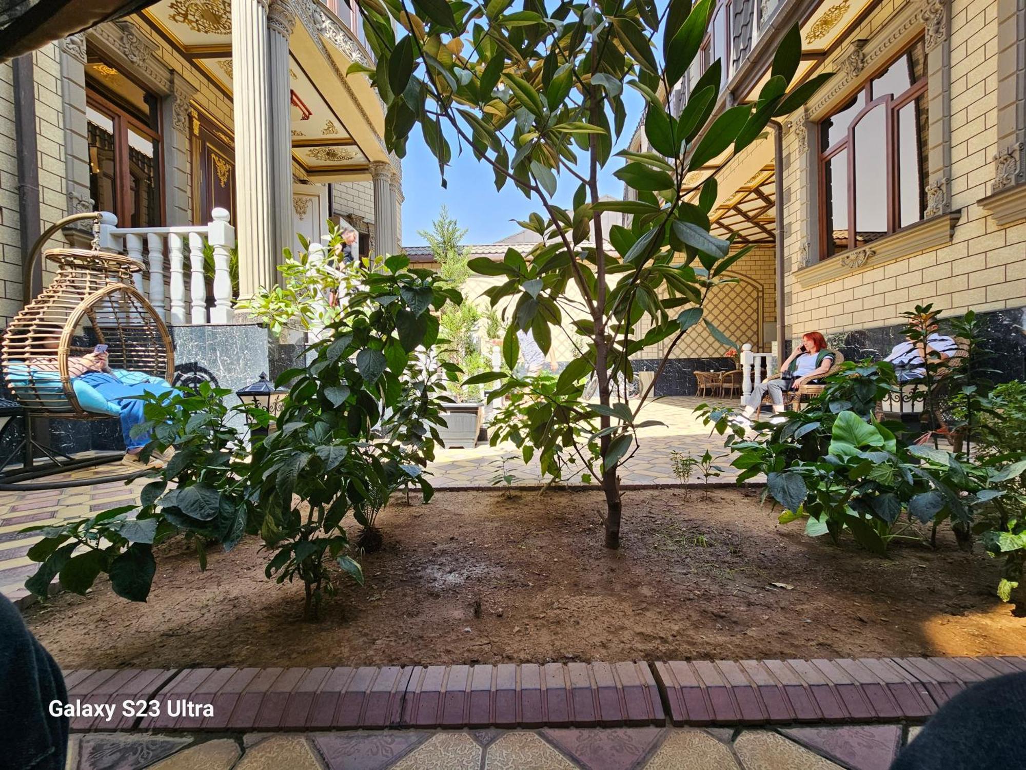 Hotel Sharq Dușanbe Exterior foto